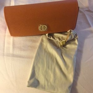 Tory Burch Sunnies Case and cleaning cloth bag